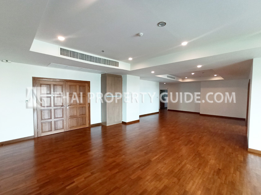 Condominium for rent in Nichada Thani (near International School of Bangkok)