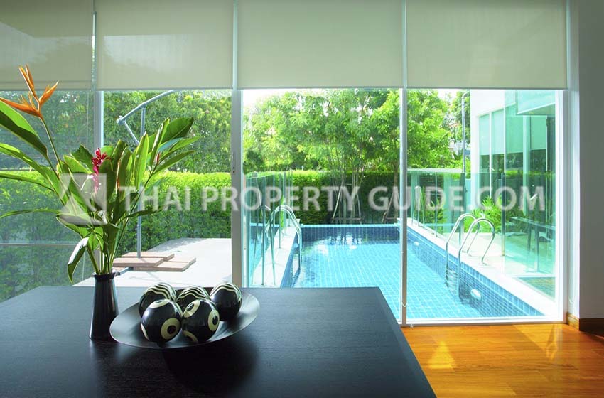 House with Private Pool in Lat Phrao 