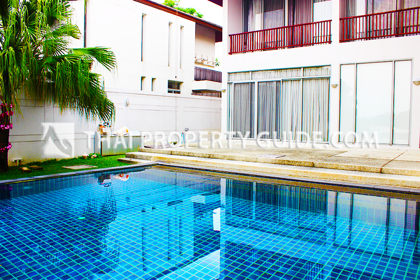 House with Private Pool in Vibhavadi Rangsit 