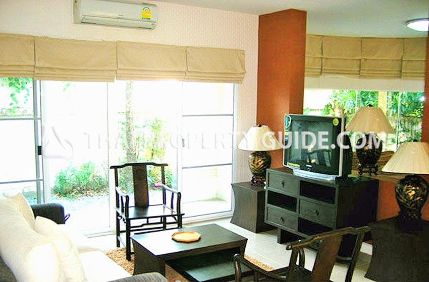 House with Shared Pool for rent in Ramkhamhaeng