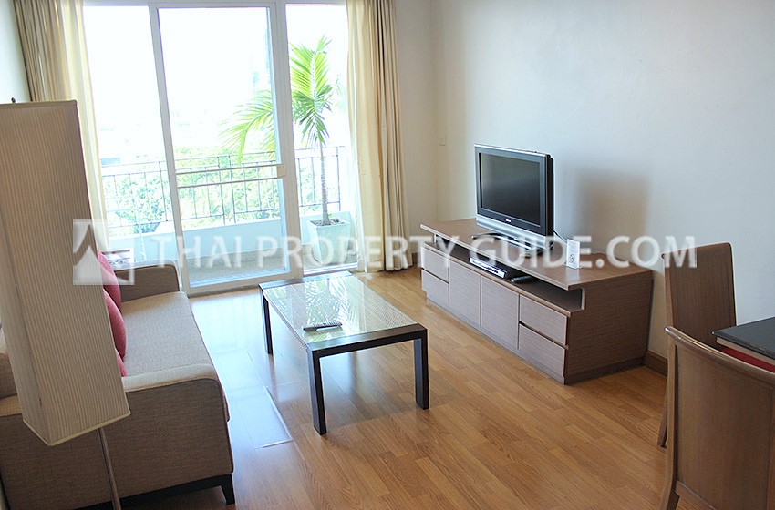 Service Apartment for rent in Phaholyothin