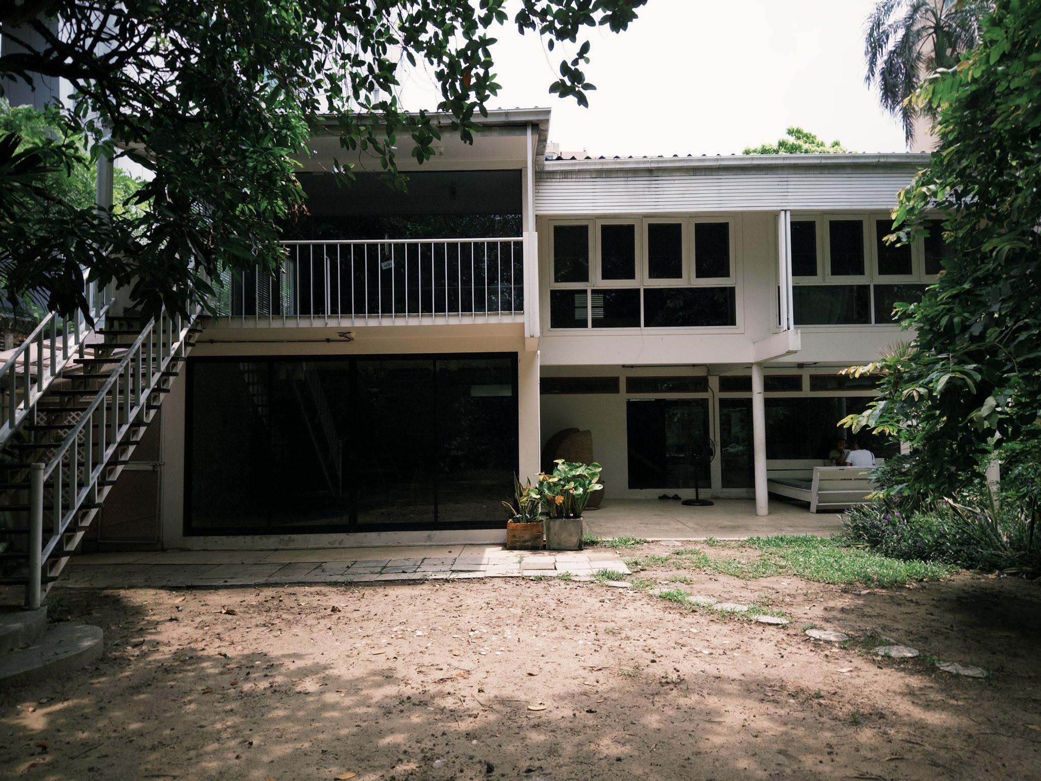 img-0