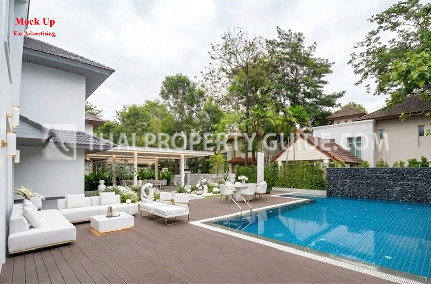 House with Private Pool