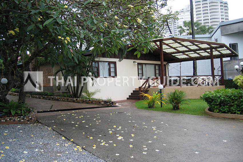 House with Shared Pool